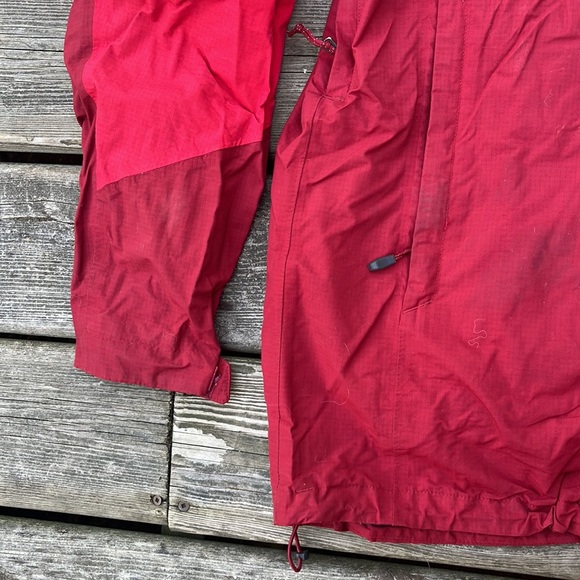 Red Columbia Ski Jacket - Picture 6 of 14